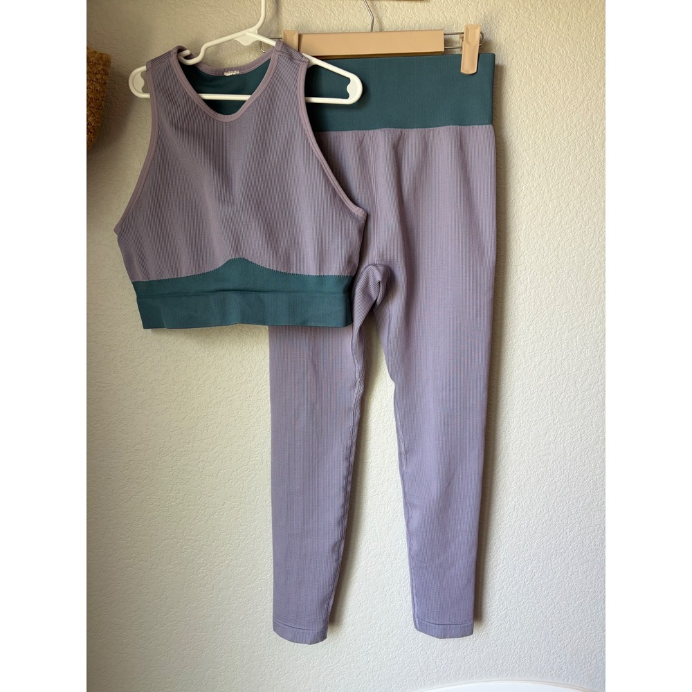 DSG x Twitch & Allison Seamless Ribbed 2 Piece Activewear Set